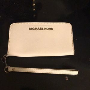 Authentic Michael Kors cellphone wristlet